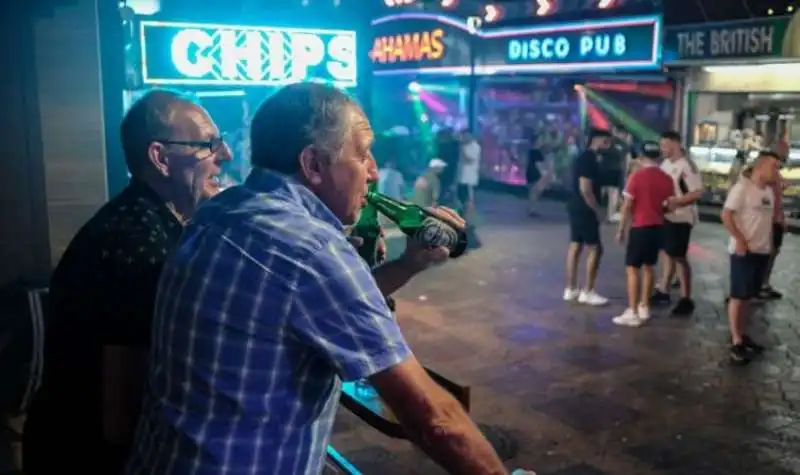 anziani a benidorm