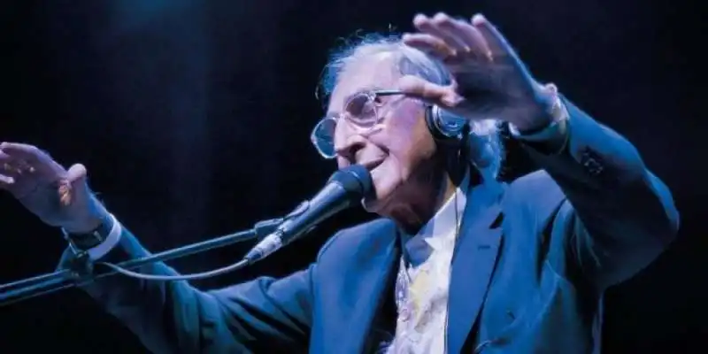 franco battiato con la royal philharmonic concert orchestra 2