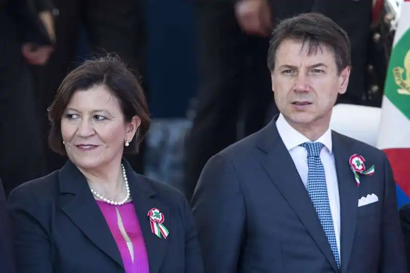 GIUSEPPE CONTE ELISABETTA TRENTA