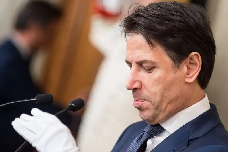 giuseppe conte riceve l'incarico per la formazione del suo secondo governo 6