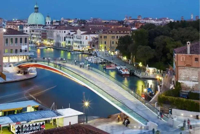 il ponte della costituzione di venezia progettato da santiago calatrava 10