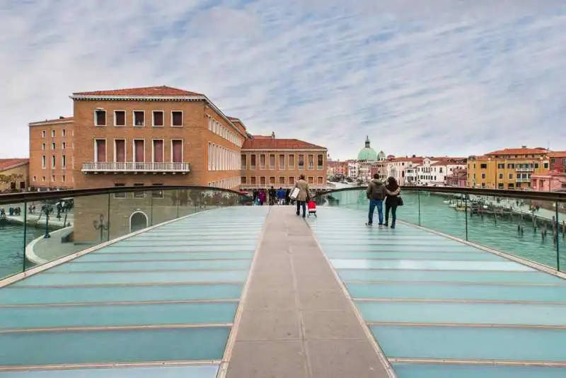 il ponte della costituzione di venezia progettato da santiago calatrava 6