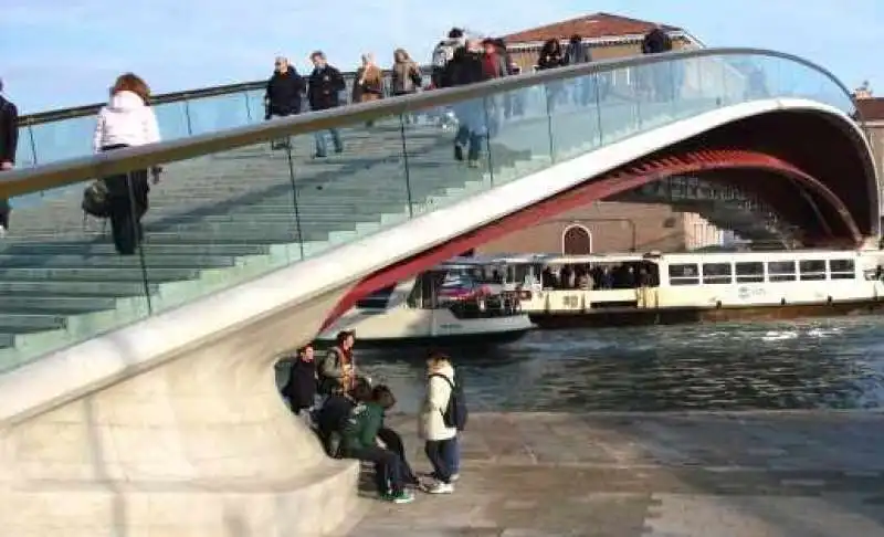 il ponte della costituzione di venezia progettato da santiago calatrava12