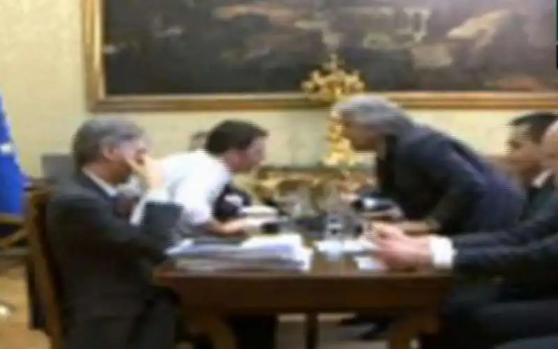 INCONTRO IN STREAMING TRA RENZI E GRILLO