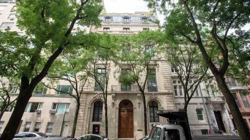 la casa di manhattan di jeffrey epstein 8