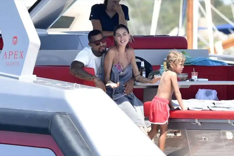 melissa satta e kevin prince boateng di nuovo in love in sardegna – ph ciao pix 11