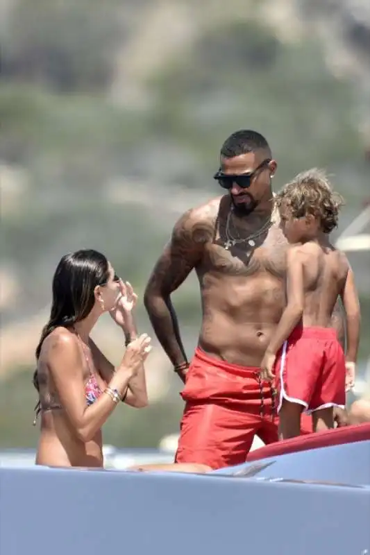 melissa satta e kevin prince boateng di nuovo in love in sardegna – ph ciao pix 17