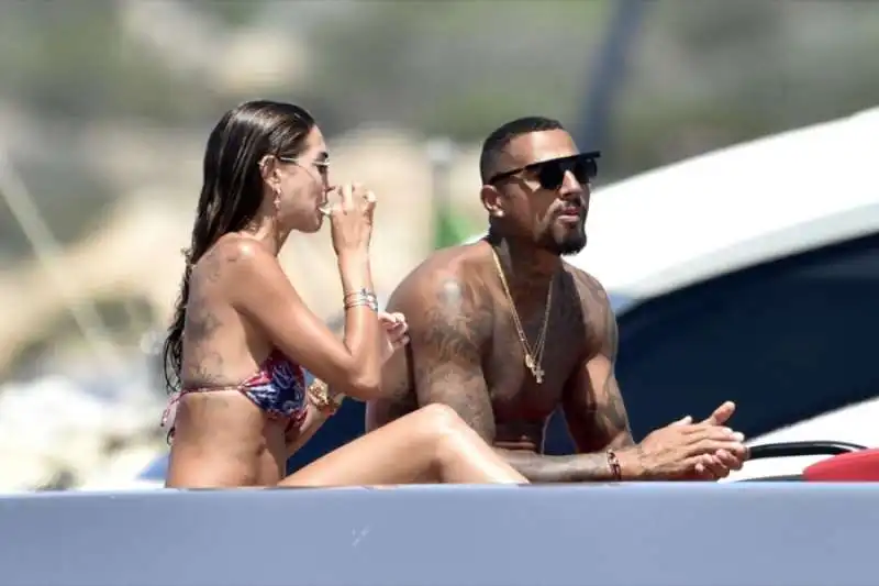 melissa satta e kevin prince boateng di nuovo in love in sardegna – ph ciao pix 24