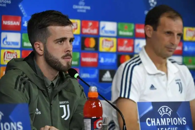 miralem pjanic massimiliano allegri