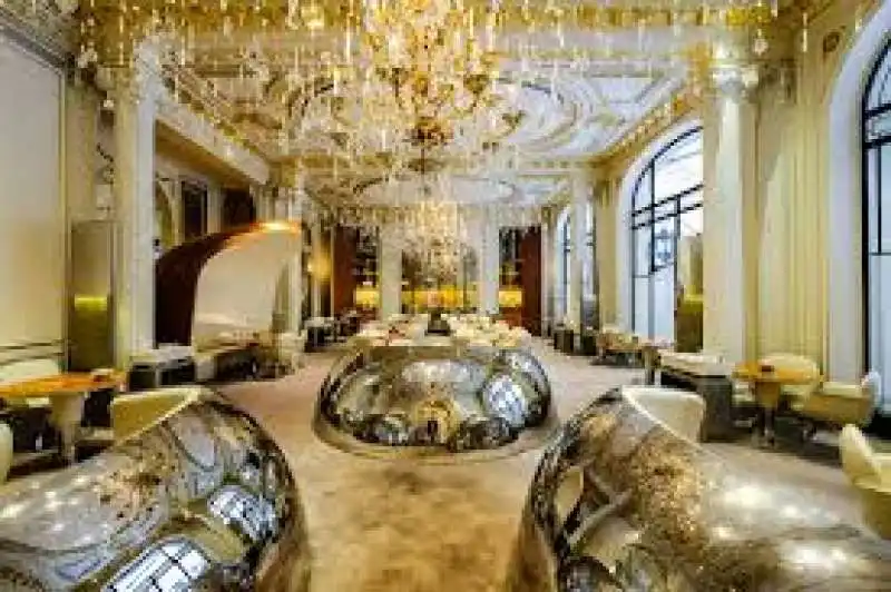 plaza athenee