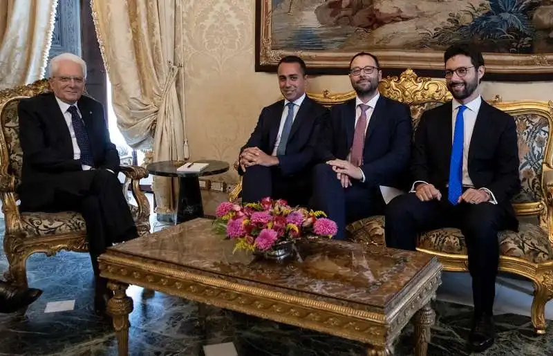 SERGIO MATTARELLA CON LA DELEGAZIONE DEL MOVIMENTO 5 STELLE - LUIGI DI MAIO STEFANO PATUANELLI FRANCESCO D'UVA