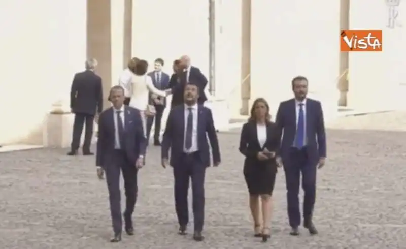 silvio berlusconi e matteo salvini si incrociano al quirinale 3