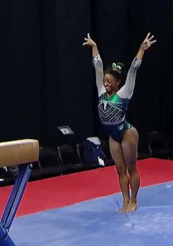 simone biles 12