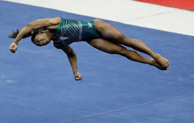 simone biles 15