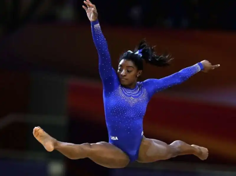 simone biles 3