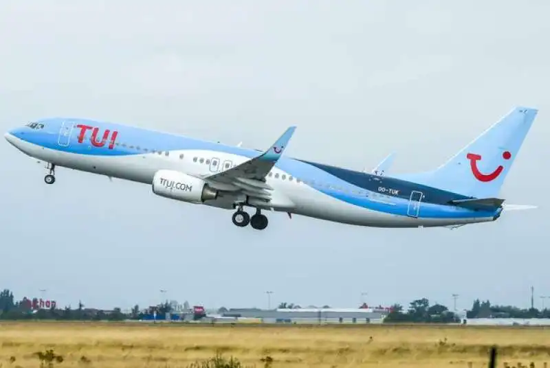 aereo tui coronavirus 2