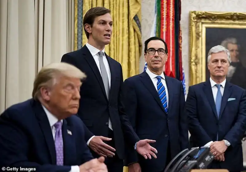 annuncio dell'accordo israele   eau   trump, kushner, mnuchin o'brien