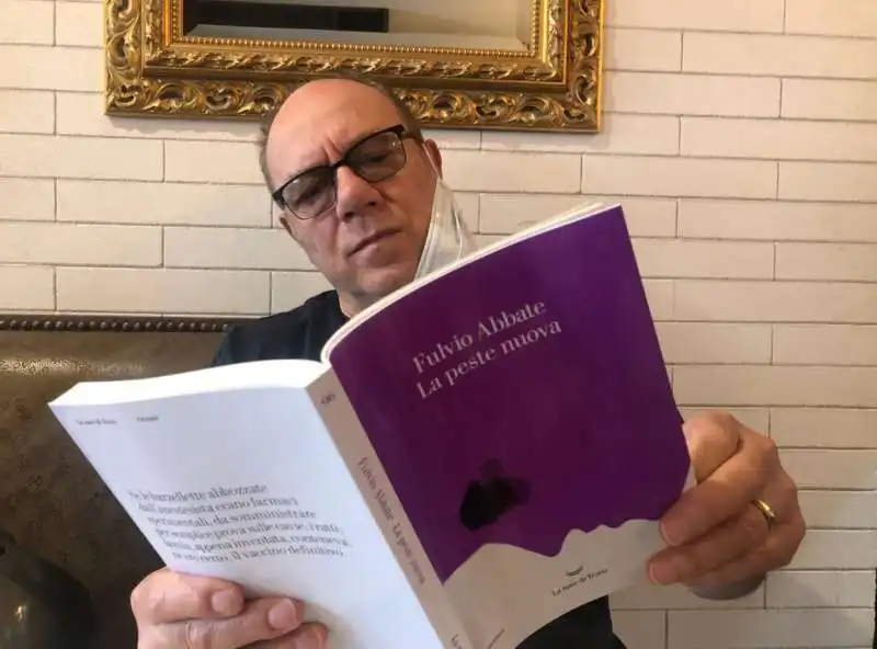 carlo verdone legge La peste nuova di Fulvio Abbate