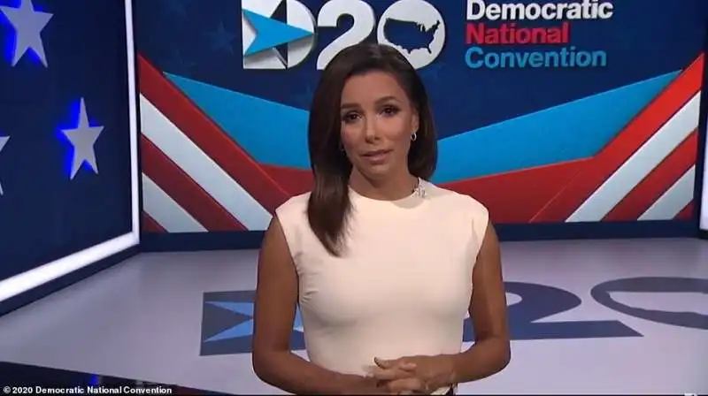 eva longoria conduttrice della convention dem di milwuakee