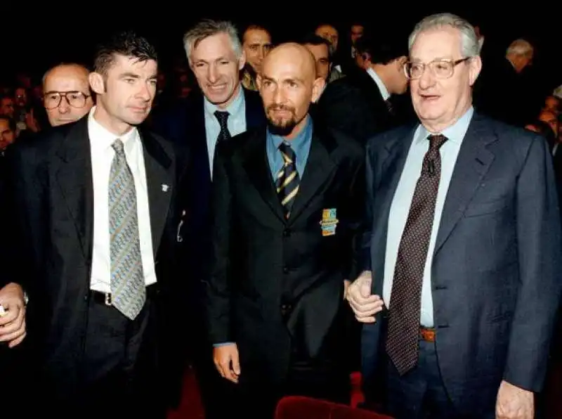 gianni bugno francesco moser marco pantani e cesare romiti   1998