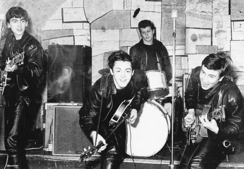 i beatles al cavern club