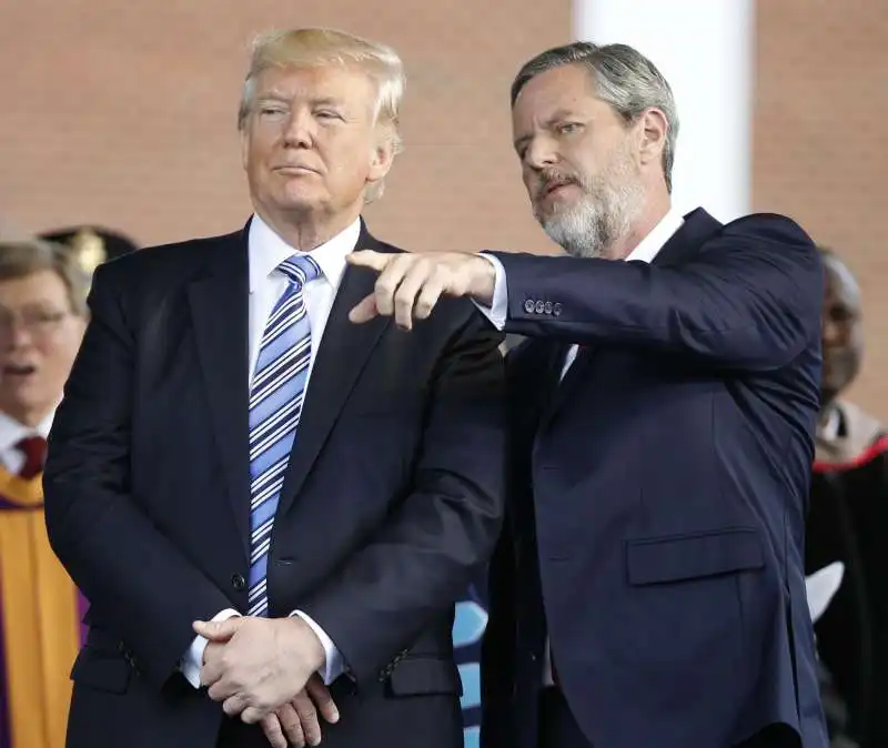 jerry falwell jr. e donald trump 8