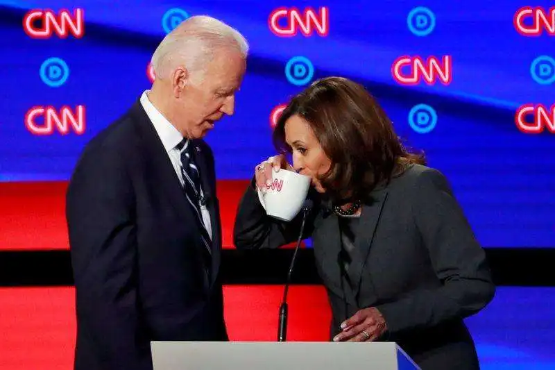 JOE BIDEN E KAMALA HARRIS     