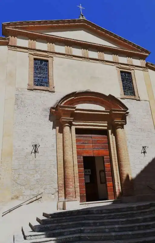 la chiesa di cetona san michele arcangelo  foto di bacco