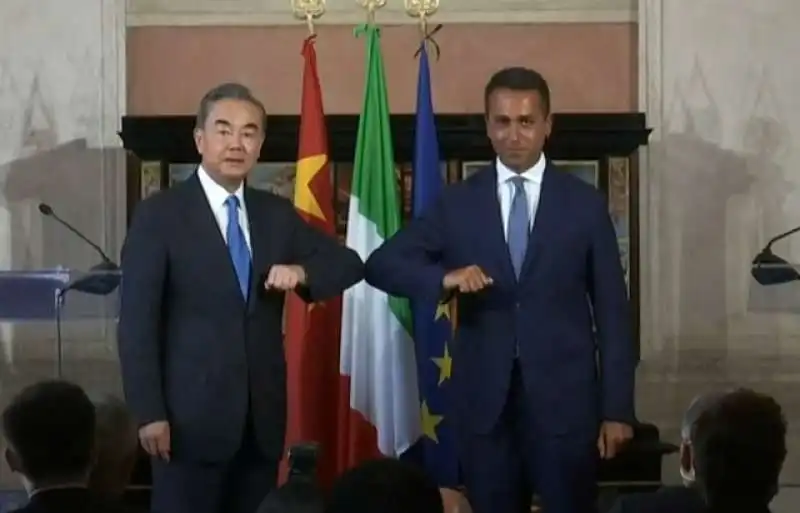 Luigi Di Maio e Wang Ji 