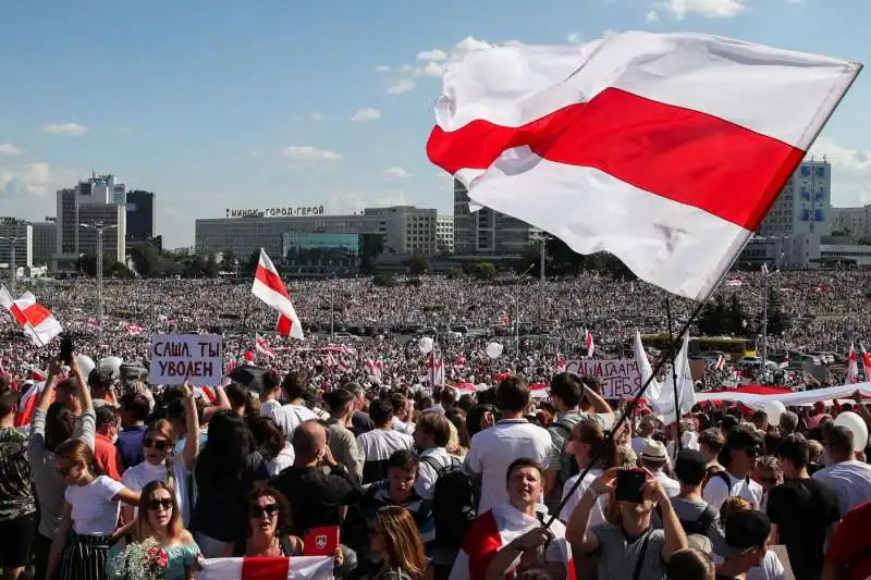 manifestazione di protesta a minsk contro lukashenko 10