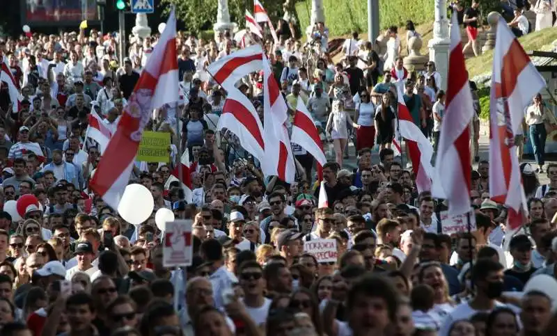 manifestazione di protesta a minsk contro lukashenko 33