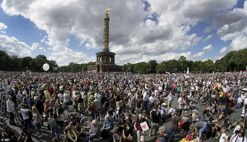 manifestazione negazionisti coronavirus berlino – 29 agosto 2020 4