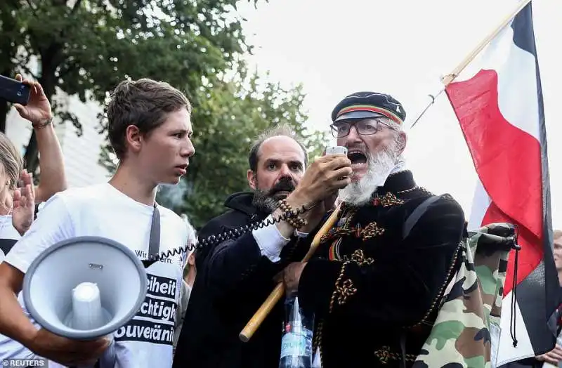 manifestazione negazionisti coronavirus berlino – 29 agosto 2020 5