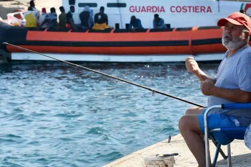 migranti a lampedusa