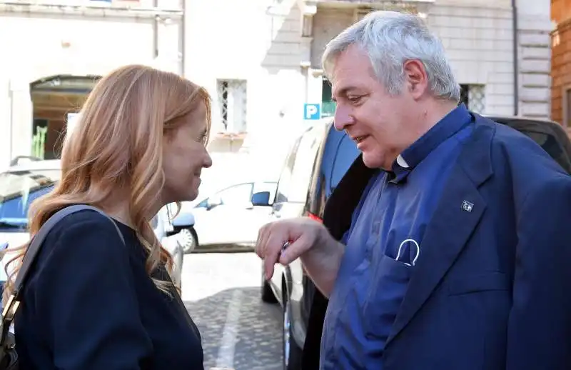 monica maggioni  padre giulio albanese  foto di bacco