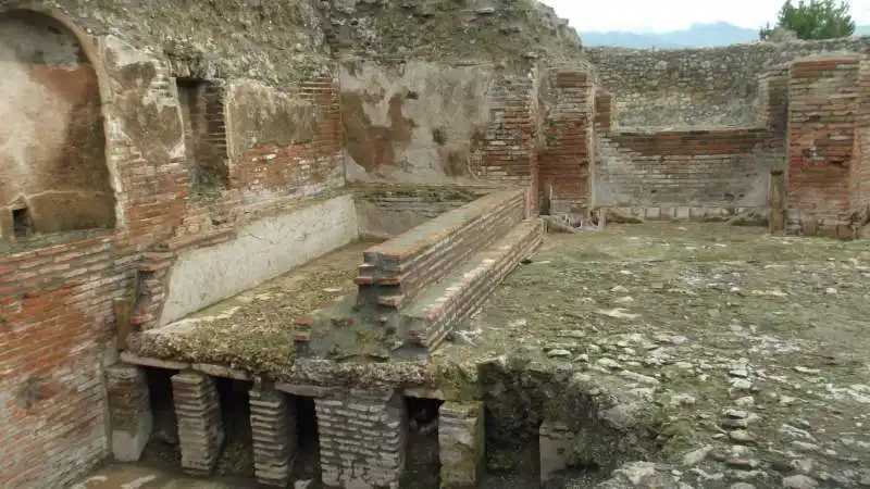 POMPEI - TERME CENTRALI    