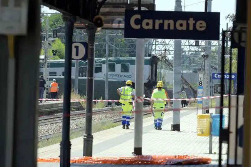 treno deraglia a carnate 1