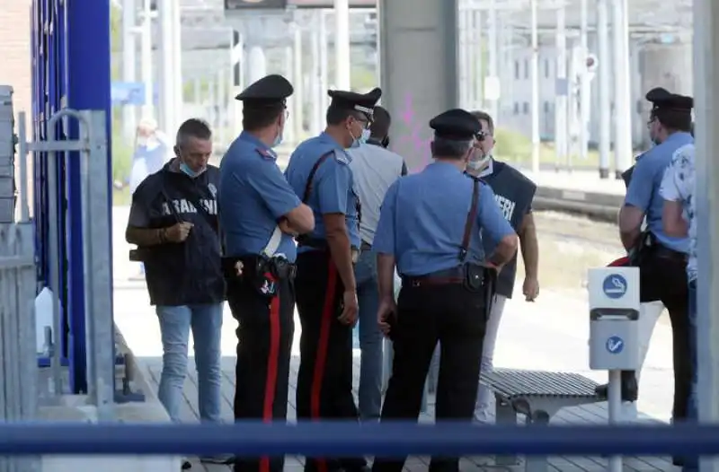 treno deraglia a carnate 5