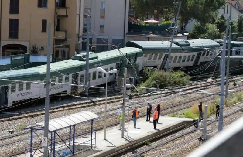 treno deraglia a carnate 8