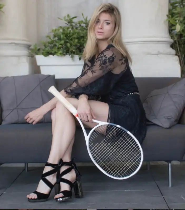 camila giorgi 11