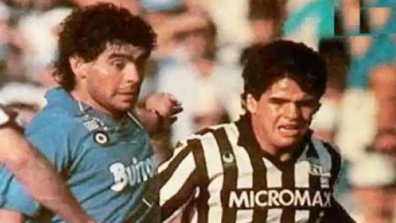 DIEGO ARMANDO MARADONA CONTRO IL FRATELLO HUGO