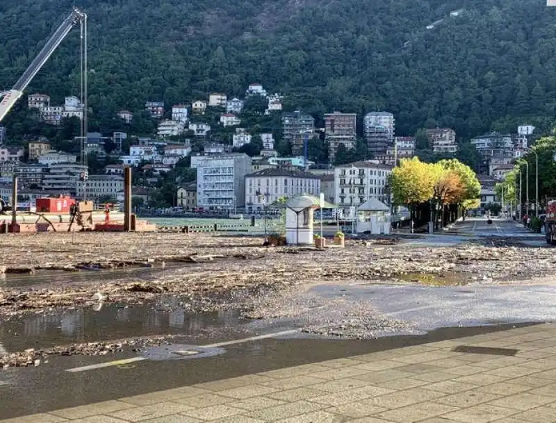 esonda il lago di como 