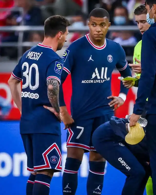 esordio messi psg reims 4