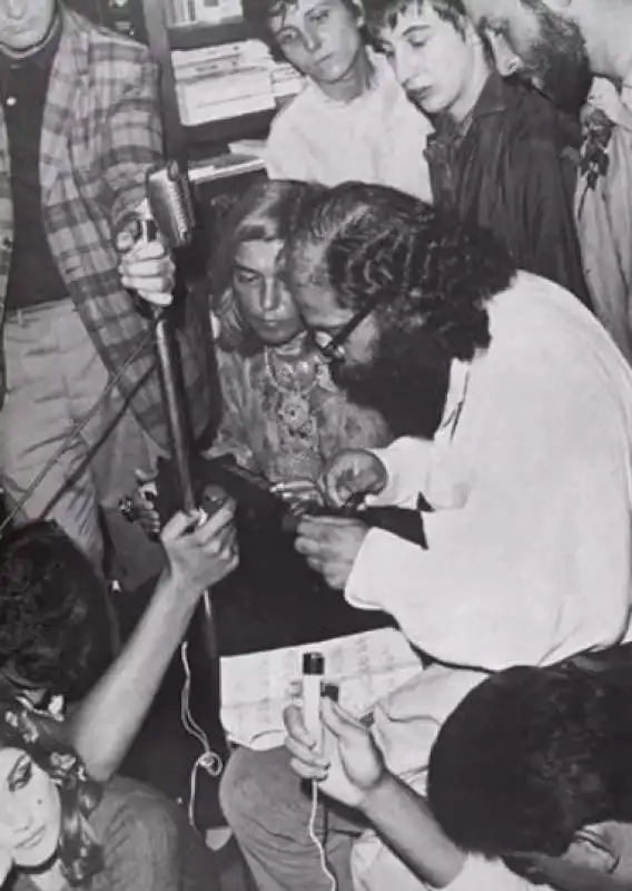 fernanda pivano con allen ginsberg 