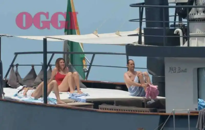 ginevra e john elkann in yacht 