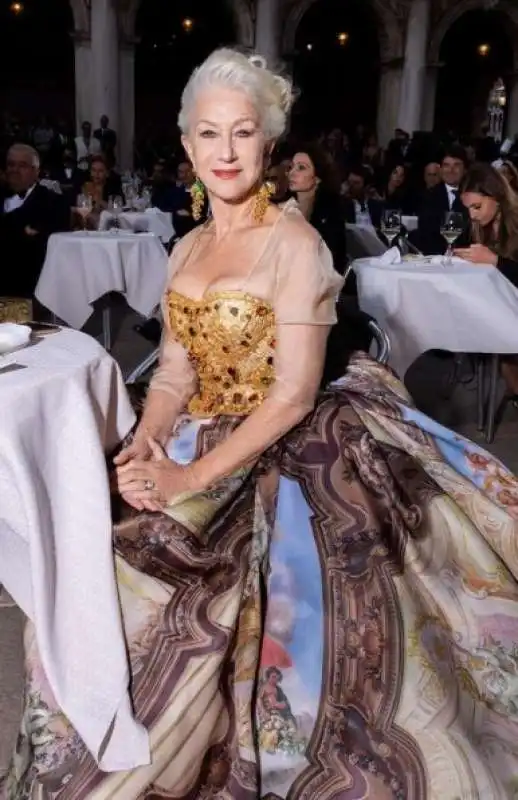 helen mirren copia