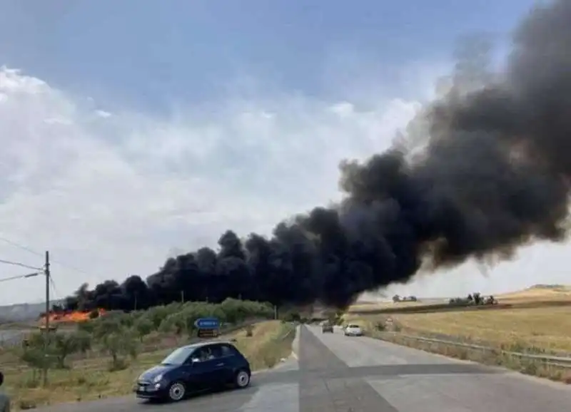 incendio borgo la martella matera 