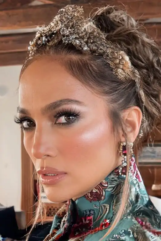 jennifer lopez alla sfilata di solce e gabbana