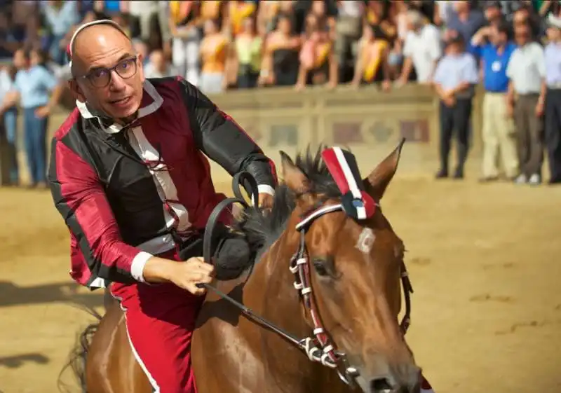 LA CORSA DISPERATA DI ENRICO LETTA A SIENA