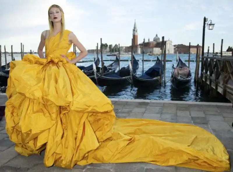 la sfilata di dolce e gabbana a venezia 9